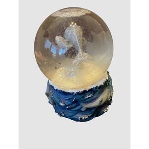 VINTAGE SILVESTRI Sea Cow MUSICAL SNOW GLOBE Manatee W/ Calf Dolphins Ocean Work